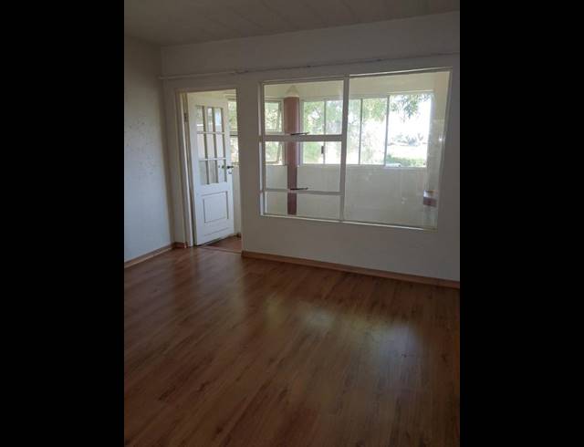 1 BEDROOM APARTMENT FOR SALE IN ALLEN'S NEK